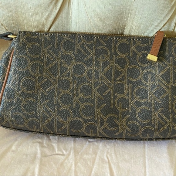 Calvin Klein crossbody bag - Picture 3 of 4